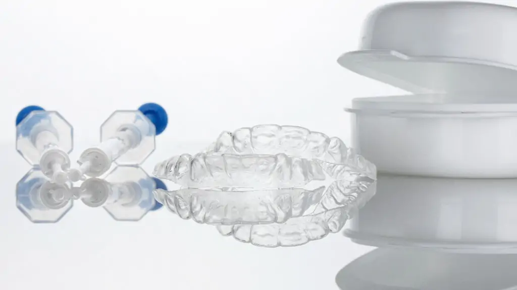 ご自宅で好きな時間に歯を白くする